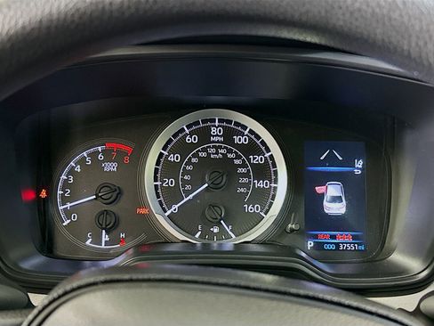 Used 2021 Toyota Corolla LE image 19