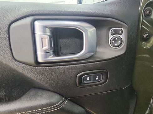 Used 2022 Jeep Wrangler Unlimited Sahara w/ LED Lighting Group image 16