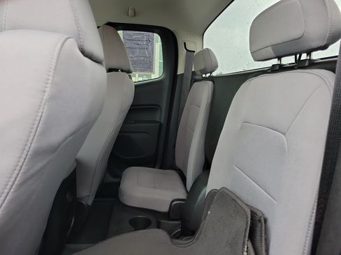 Used 2019 Chevrolet Colorado W/T w/ WT Convenience Package AWD/4WD image 11