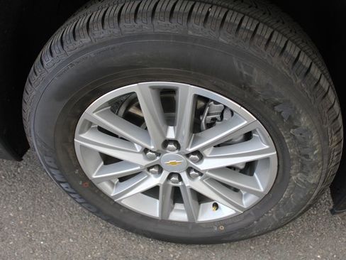 Used 2022 Chevrolet Traverse LT w/ LPO, Floor Liner Package AWD/4WD image 64