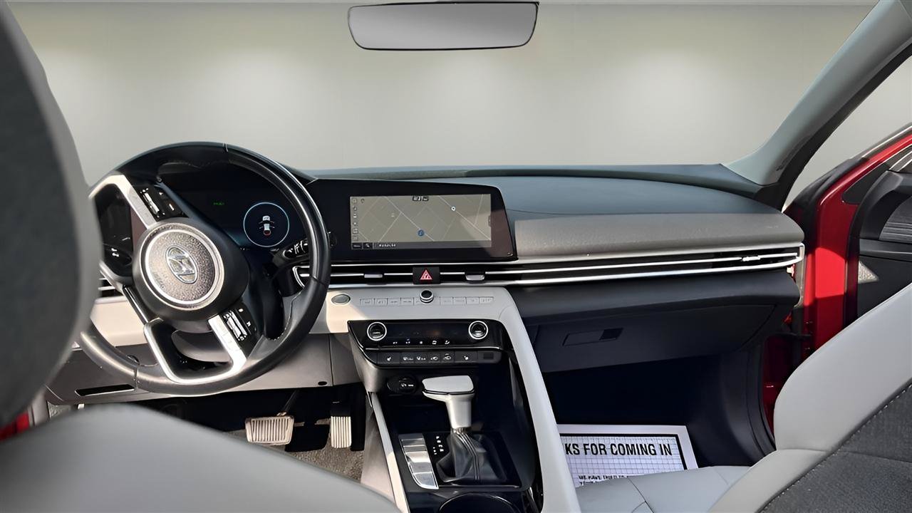 Used 2023 Hyundai Elantra Limited w/ Cargo Package FWD image 13