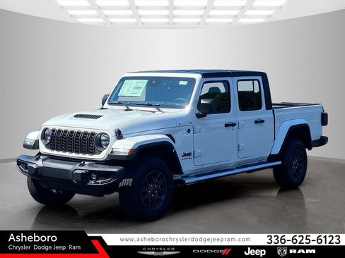 New 2025 Jeep Gladiator Sport image 1