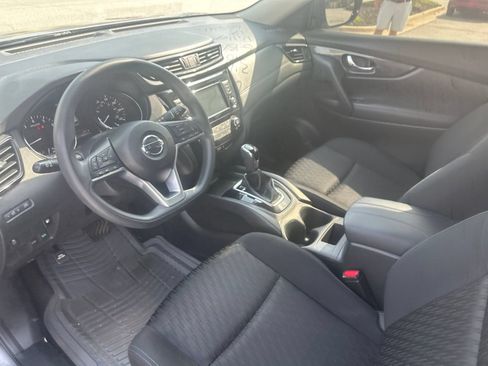 Used 2018 Nissan Rogue S FWD image 13