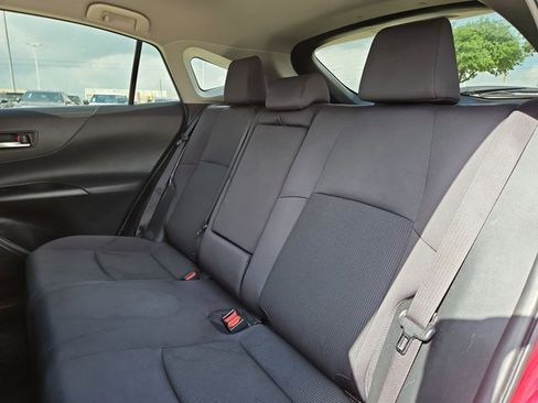 Used 2023 Toyota Venza AWD/4WD image 19