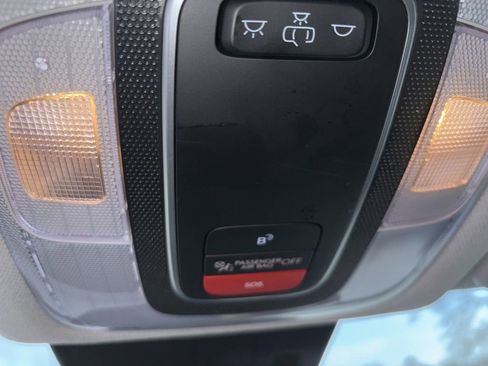 Used 2025 Hyundai Kona SE AWD/4WD image 27