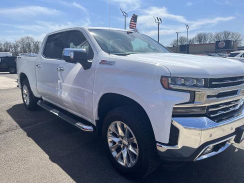 Used 2019 Chevrolet Silverado 1500 LTZ w/ LTZ Premium Package image 4