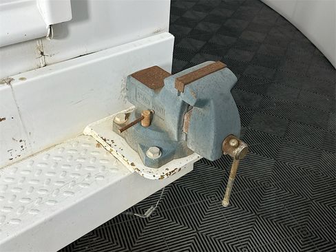 Used 2019 Ford F350 XL w/ Power Equipment Group image 39