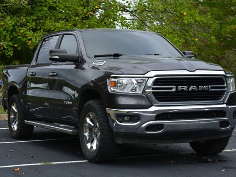 Used 2019 RAM 1500 Big Horn image 3