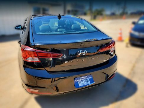 Used 2019 Hyundai Elantra Limited w/ Cargo Package FWD image 11