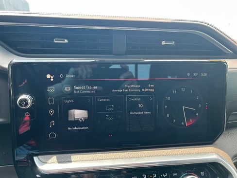 Used 2023 GMC Sierra 1500 Denali w/ Technology Package AWD/4WD image 11