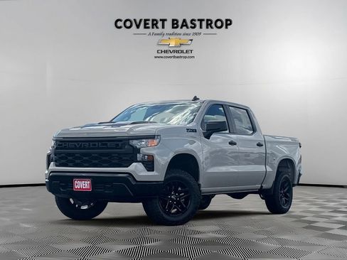 Used 2026 Chevrolet Silverado 1500 Custom Trail Boss w/ Dark Appearance Package AWD/4WD image 1