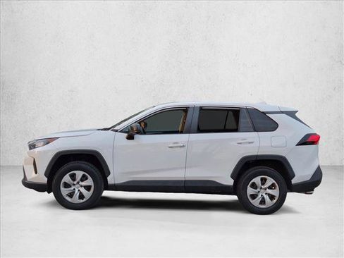Used 2022 Toyota RAV4 LE FWD image 8