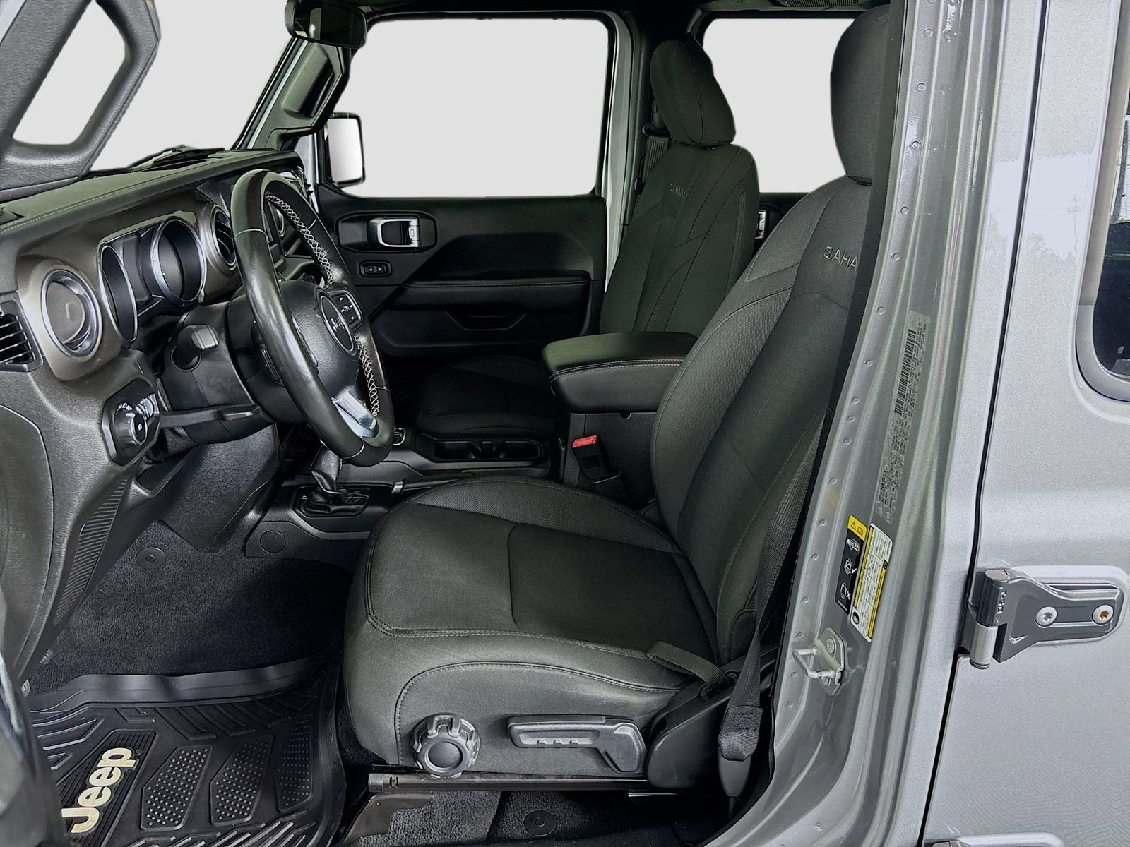 Used 2020 Jeep Wrangler Unlimited Sahara AWD/4WD image 19