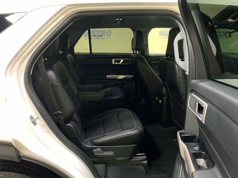 Used 2023 Ford Explorer XLT w/ Equipment Group 202A image 14