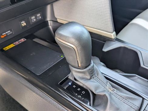 Used 2025 Toyota Camry SE FWD image 12