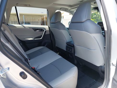 Used 2025 Toyota RAV4 XLE Premium FWD image 11