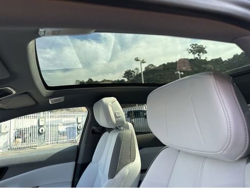 New 2026 Cadillac Optiq Luxury 1 image 25