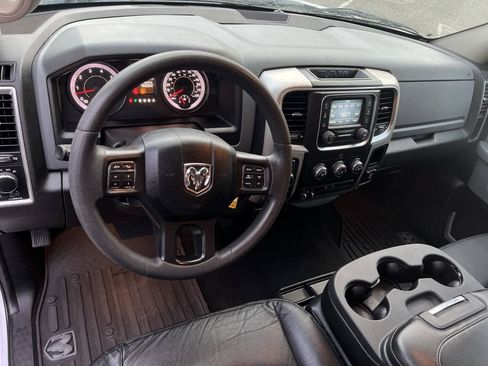 Used 2019 RAM 1500 Classic SLT w/ Protection Group AWD/4WD image 11