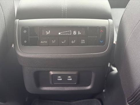 New 2026 Nissan Pathfinder SV w/ SV Premium Package FWD image 19