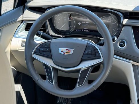Used 2021 Cadillac XT5 Premium Luxury FWD image 28