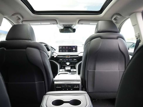Certified 2024 Acura MDX SH-AWD w/ Technology Package image 37