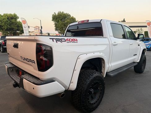 Used 2017 Toyota Tundra Limited w/ Limited Premium Package AWD/4WD image 11