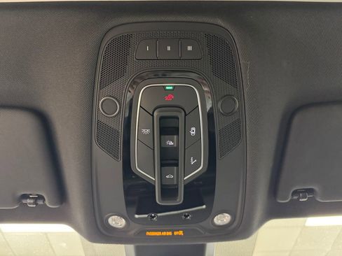 Used 2020 Audi SQ5 Premium Plus w/ Premium Plus Package image 47