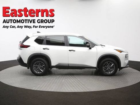 Used 2023 Nissan Rogue S AWD/4WD image 40