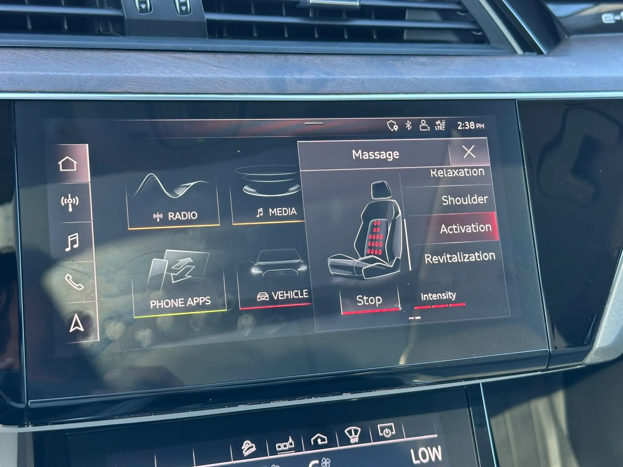 Used 2019 Audi e-tron Prestige AWD/4WD image 47
