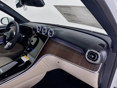 New 2026 Mercedes-Benz GLC 300 GLC 300 image 32