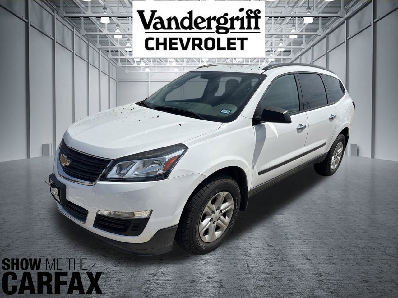 Used 2017 Chevrolet Traverse LS FWD image 2
