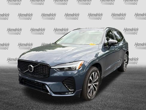 Used 2024 Volvo XC60 B5 Core w/ Protection Package Premier AWD/4WD image 7