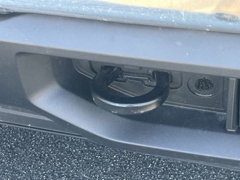 Used 2020 Chevrolet Silverado 1500 LT w/ All-Star Edition image 31