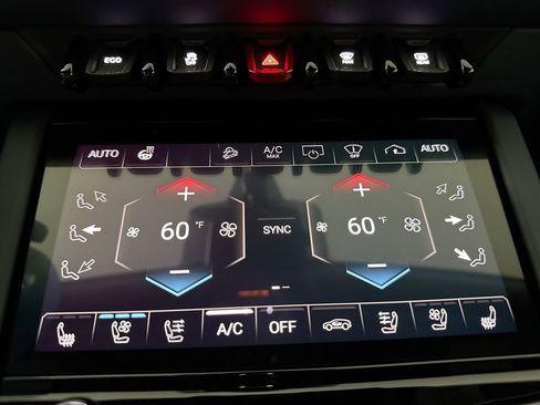 Used 2025 Lamborghini Urus SE AWD/4WD image 44