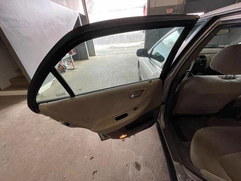 Used 1999 Honda Accord LX image 24