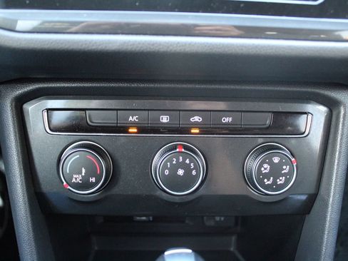Used 2019 Volkswagen Tiguan S w/ Driver Assistance Package FWD image 22