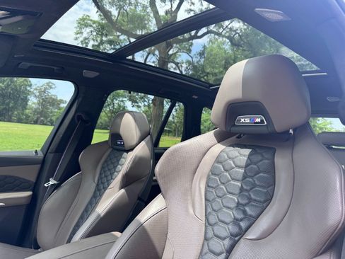Used 2022 BMW X5 M w/ Competition Package AWD/4WD image 16