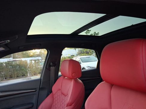 Used 2025 Audi SQ5 Premium Plus AWD/4WD image 19