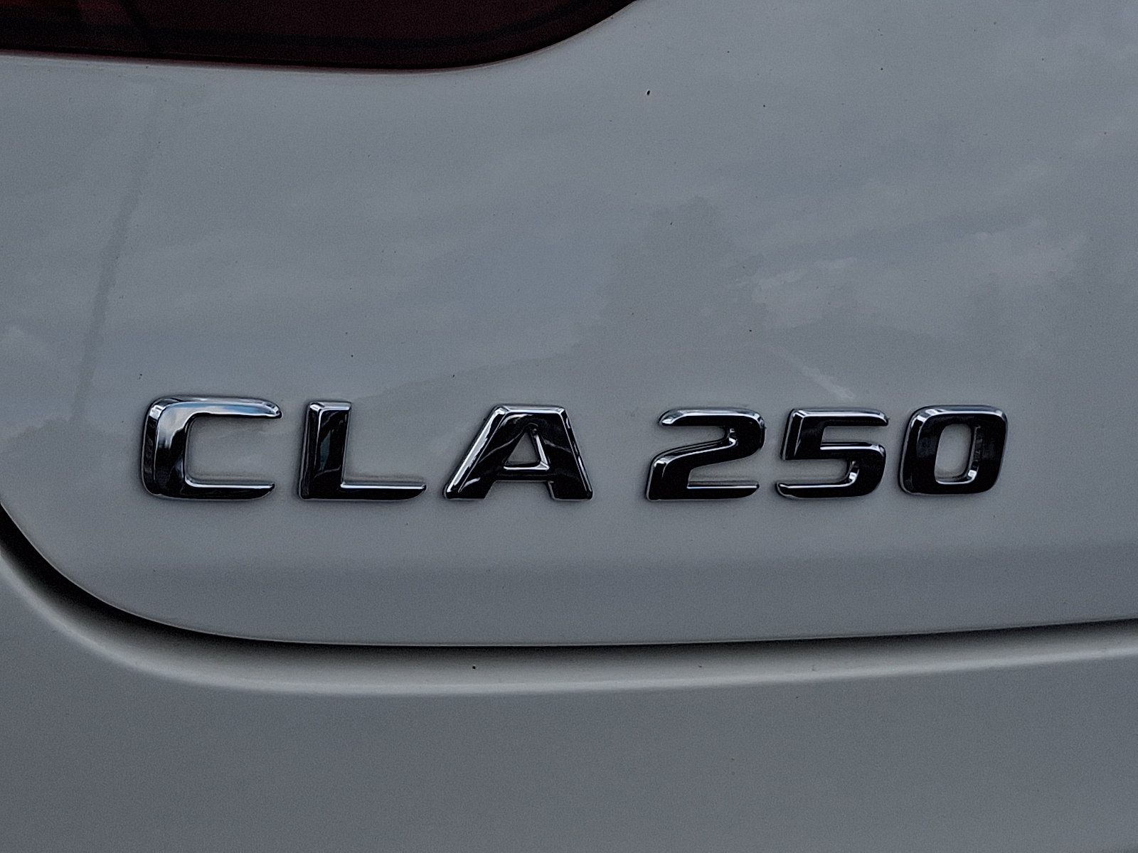 Used 2023 Mercedes-Benz CLA 250 4MATIC image 32