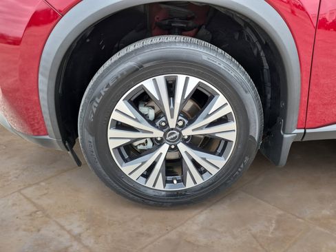 Used 2023 Nissan Rogue SV image 26