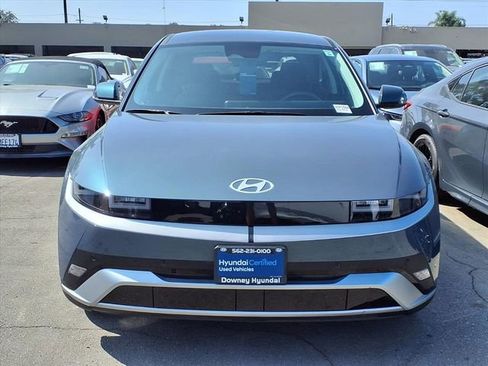 Certified 2025 Hyundai Ioniq 5 SE image 2