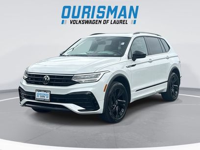 Used 2024 Volkswagen Tiguan SE R-Line
