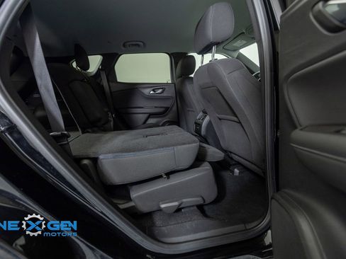 Used 2020 Chevrolet Blazer LT FWD image 33