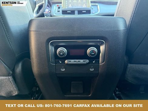 Used 2024 Chevrolet Suburban Z71 image 37