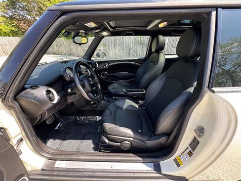 Used 2013 MINI Cooper S image 19