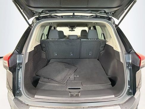 Used 2022 Nissan Rogue SV FWD image 26