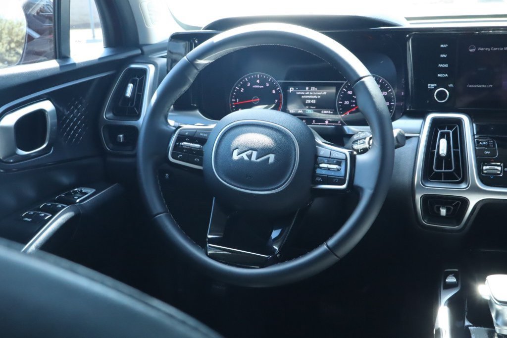 Used 2022 Kia Sorento S FWD image 26