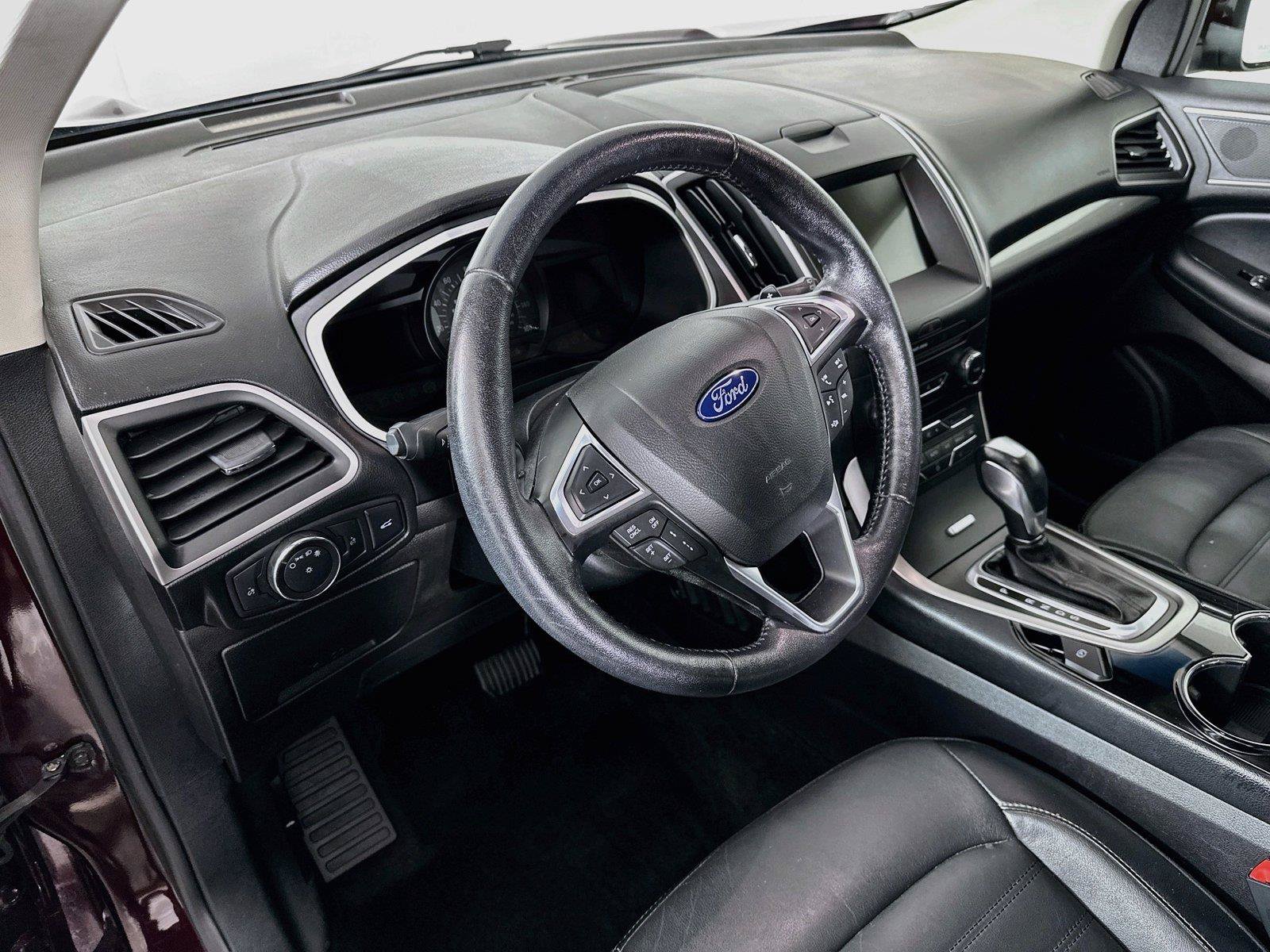 Used 2018 Ford Edge SEL w/ Equipment Group 201A AWD/4WD image 24