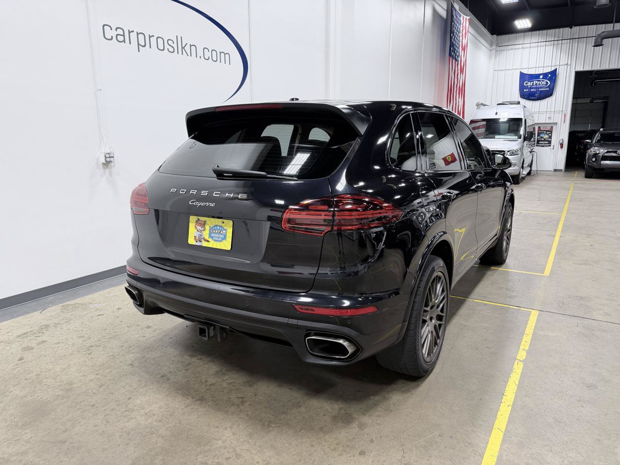 Used 2017 Porsche Cayenne Platinum Edition AWD/4WD image 7