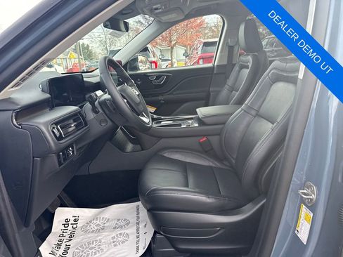 Used 2025 Lincoln Aviator Reserve w/ Jet Appearance Package image 22